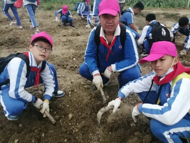 https://mmbiz.qpic.cn/mmbiz/dAic7qPLpEBgt8mzIib7tgdoib9C8O2rpqicqLKhst61jQtF5iaXmKqJtz4YDr8PwHAmR5fdKPu908I6EV98teM5h1g/640?wx_fmt=other